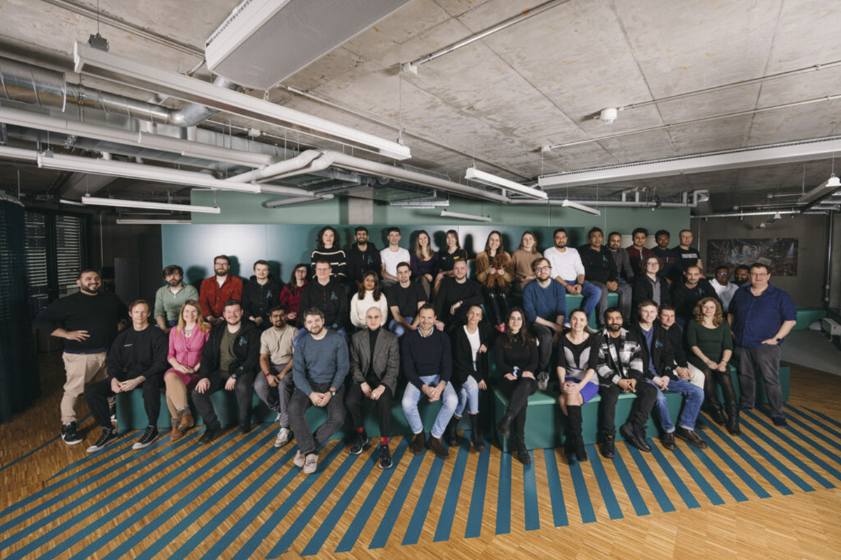 sb-software-and-bayes-esports-engage-in-distribution-partnership